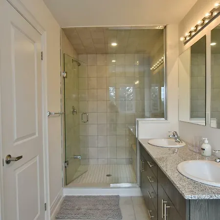 New Blue Mountain Village Snowbridge Executive Townhome Sleeps 10 With Outdoor Pool And Shuttle Nottawa Exterior photo