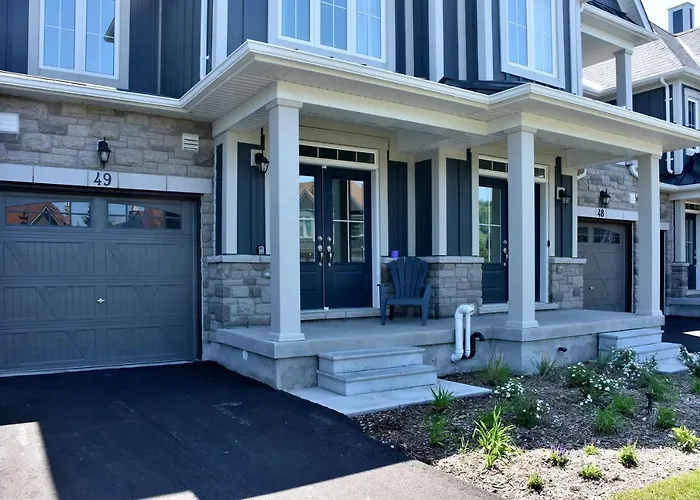 New Blue Mountain Village Snowbridge Executive Townhome Sleeps 10 With Outdoor Pool And Shuttle