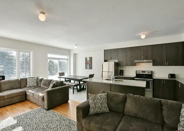 New Blue Mountain Village Snowbridge Executive Townhome Sleeps 10 With Outdoor Pool And Shuttle