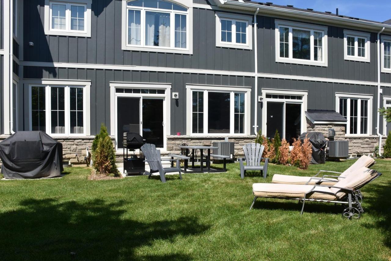 Holiday home New Blue Mountain Village Snowbridge Executive Townhome Sleeps 10 With Outdoor Pool And Shuttle