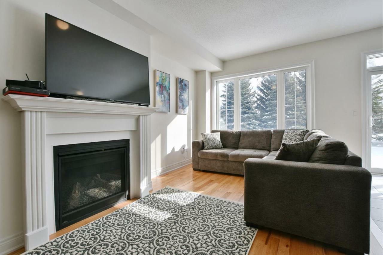 New Blue Mountain Village Snowbridge Executive Townhome Sleeps 10 With Outdoor Pool And Shuttle Holiday home
