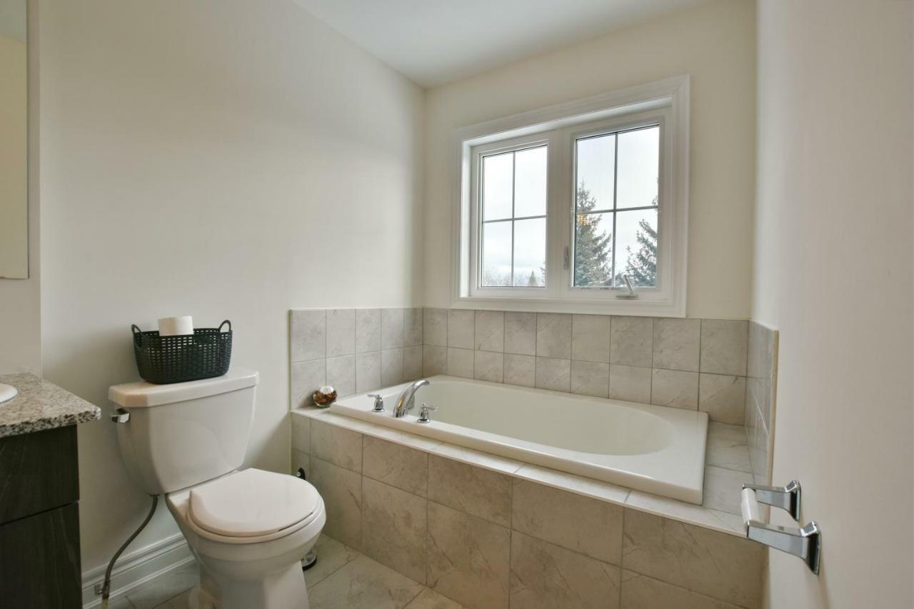 New Blue Mountain Village Snowbridge Executive Townhome Sleeps 10 With Outdoor Pool And Shuttle Nottawa